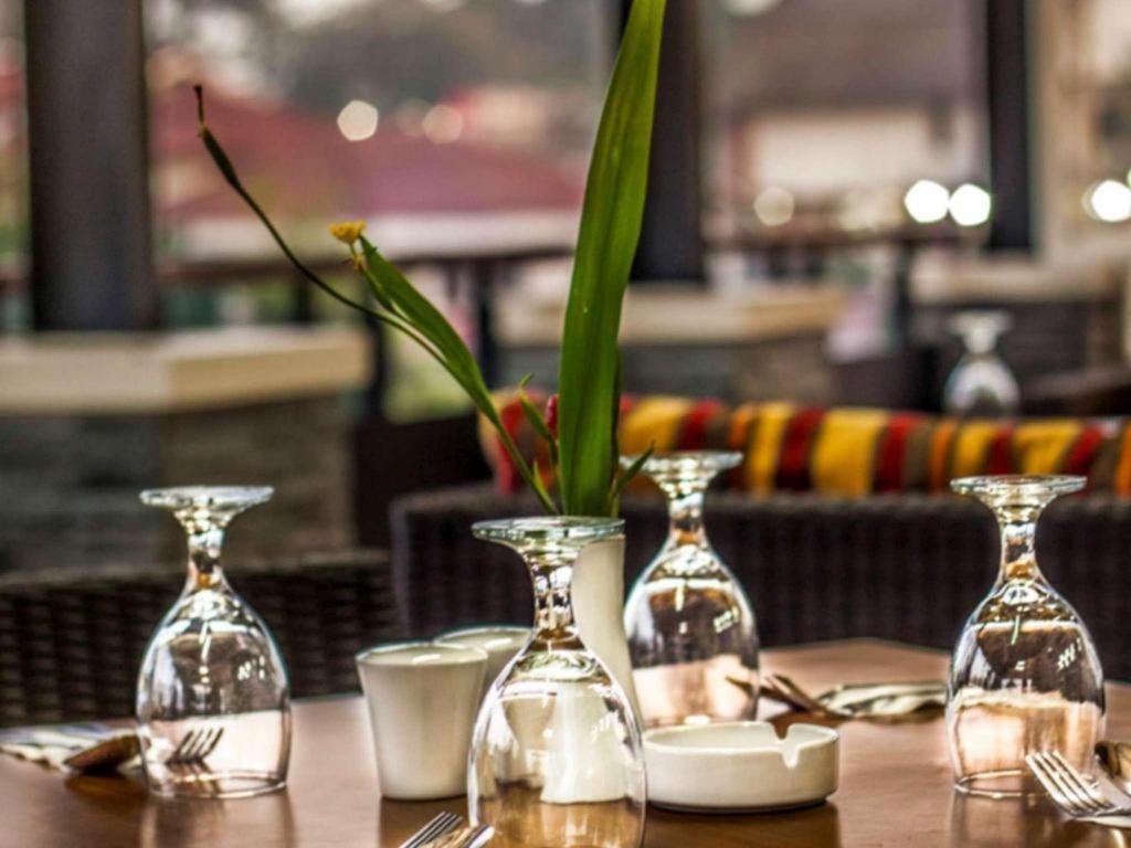 The Rizen Hotel Cisarua Eksteriør bilde