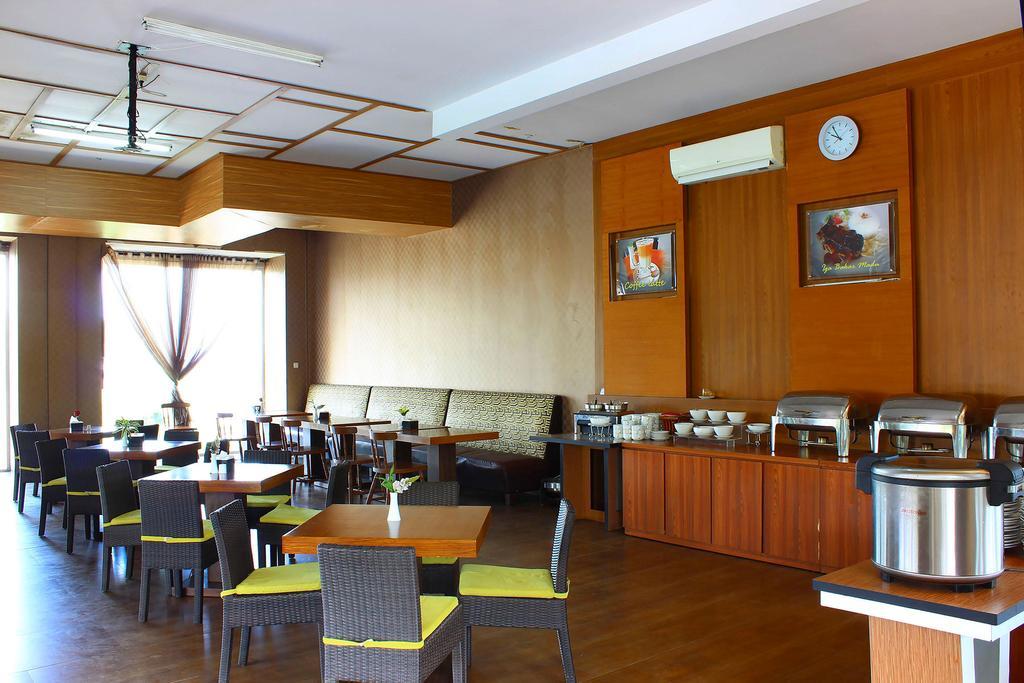 The Rizen Hotel Cisarua Eksteriør bilde